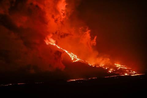 ¿Por qué el volcán de la isla Fernandina tiene erupciones seguidas? Dennis Geist, vulcanólogo foráneo, tiene una explicación