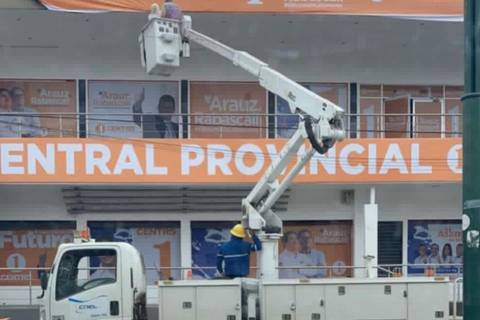 CNEL anuncia investigaciones por uso de carro canasta en supuesto apoyo político a binomio correísta en Portoviejo