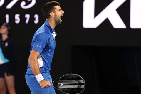 ‘Ven y dímelo a la cara’: el picante cruce entre Novak Djokovic y un aficionado en el triunfo del serbio en el Abierto de Australia