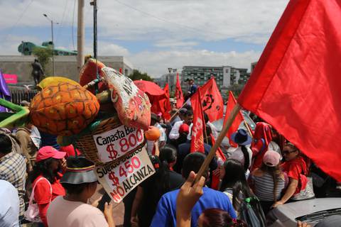 Sindicalistas califican de ‘carnavalazo’ las leyes aprobadas por la Asamblea y la ratificación del acuerdo con China 