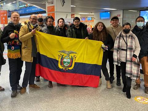 El segundo vuelo de repatriación de Ecuador sale con 209 evacuados de Ucrania