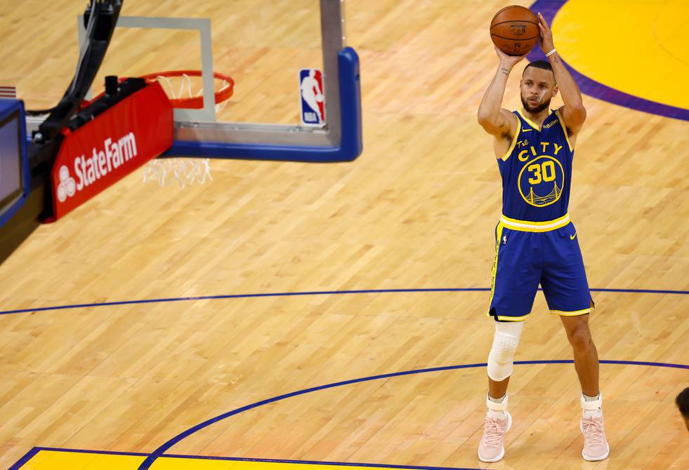 Stephen Curry, con 40 puntos y nueve triples, ayuda en la remontada de los  Warriors sobre Cavaliers, en la NBA | Otros Deportes | Deportes | El  Universo