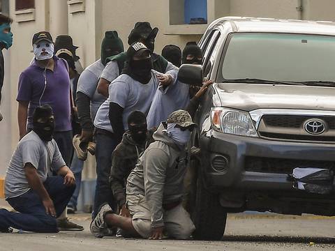 Paramilitares y encapuchados irrumpieron en basílica y agredieron a obispos en Nicaragua