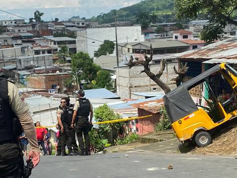 Ocupantes de dos tricimotos fueron atacados a tiros en el norte y sur de Guayaquil 