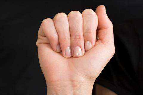 Qué síntomas aparecen en las uñas de las manos que pueden avisar de una enfermedad pulmonar