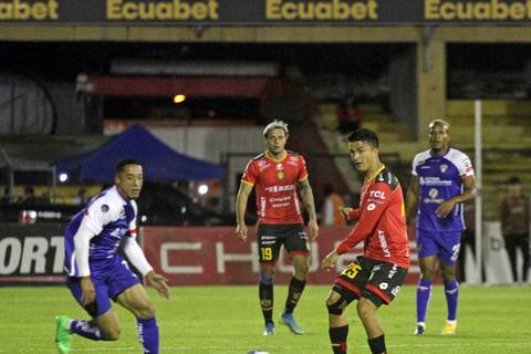 ¡La novatada en la Liga Pro 2024! Imprudencia de Guillermo Fratta en el Deportivo Cuenca vs. Imbabura SC