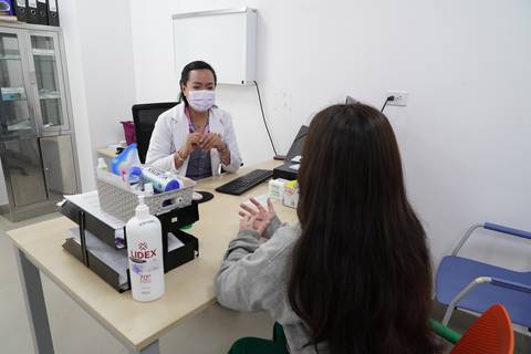 ‘En una semana todos en la oficina enfermaron de gripe’: repunte de enfermedades respiratorias en medio de cambio de clima en Guayaquil 