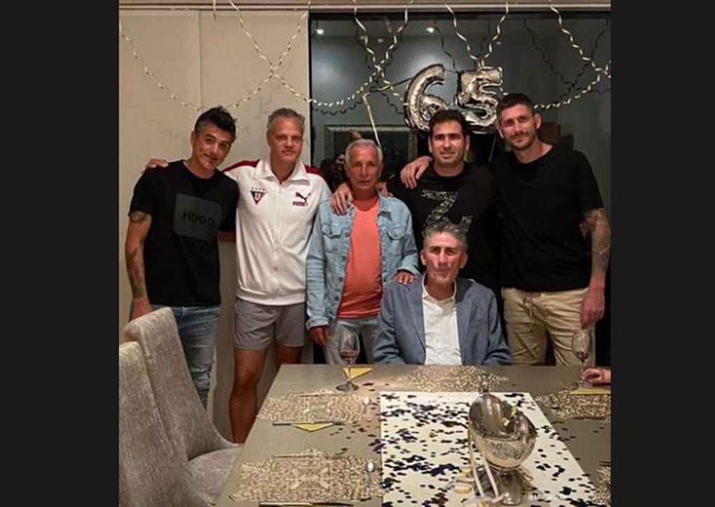 Edgardo Bauza celebra en la intimidad sus 65 años