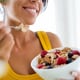 Aguacate, chía y otros alimentos que puedes desayunar si tienes la glucosa alta en sangre