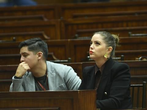 Mónica Palacios lanzó una grave calumnia... la fiscalización no puede ser injuria ni agresión, dice la bancada de ADN