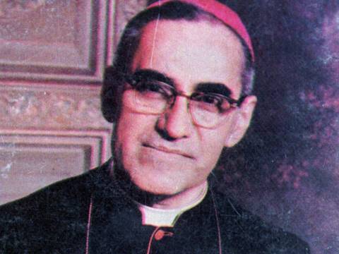 Iglesia salvadoreña invita al papa Francisco a celebrar natalicio de monseñor Óscar Arnulfo Romero