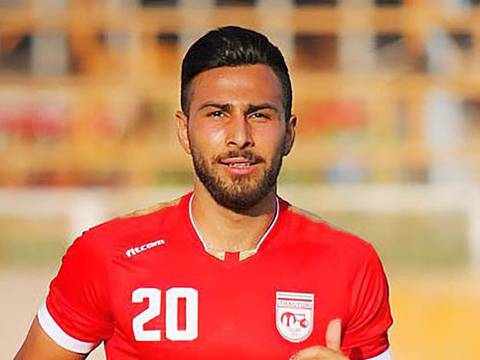 ¿Quién es Amir Nasr-Azadani, el futbolista condenado a muerte por protestar en favor de los derechos de las mujeres?
