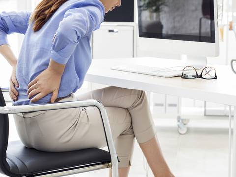 Cuidados para evitar dolor de espalda y complicaciones en la columna