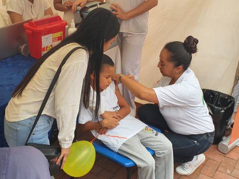 Más de 500.000 niños y niñas se prevé vacunar en Ecuador dentro de plan que se replica en América