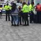 Tres policías aprehendidos para investigaciones por muerte de hombre en el centro histórico de Cuenca