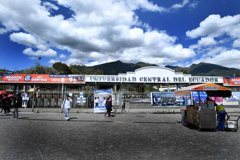 Cinco días de plazo para informe ampliatorio de Senescyt sobre elecciones en la Universidad Central