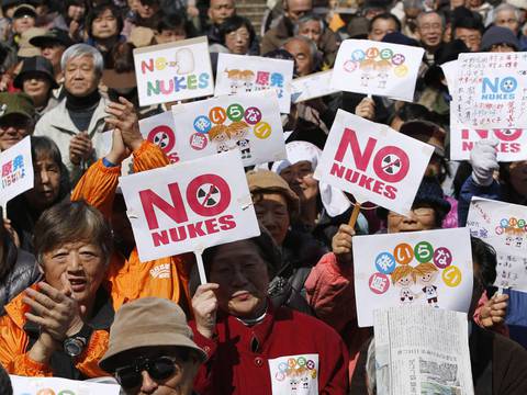 En Tokio, miles rechazan energía nuclear antes de aniversario de Fukushima