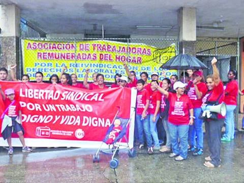 El 62,8 % de las trabajadoras domésticas en Quito trabajó sin afiliación al IESS en 2022
