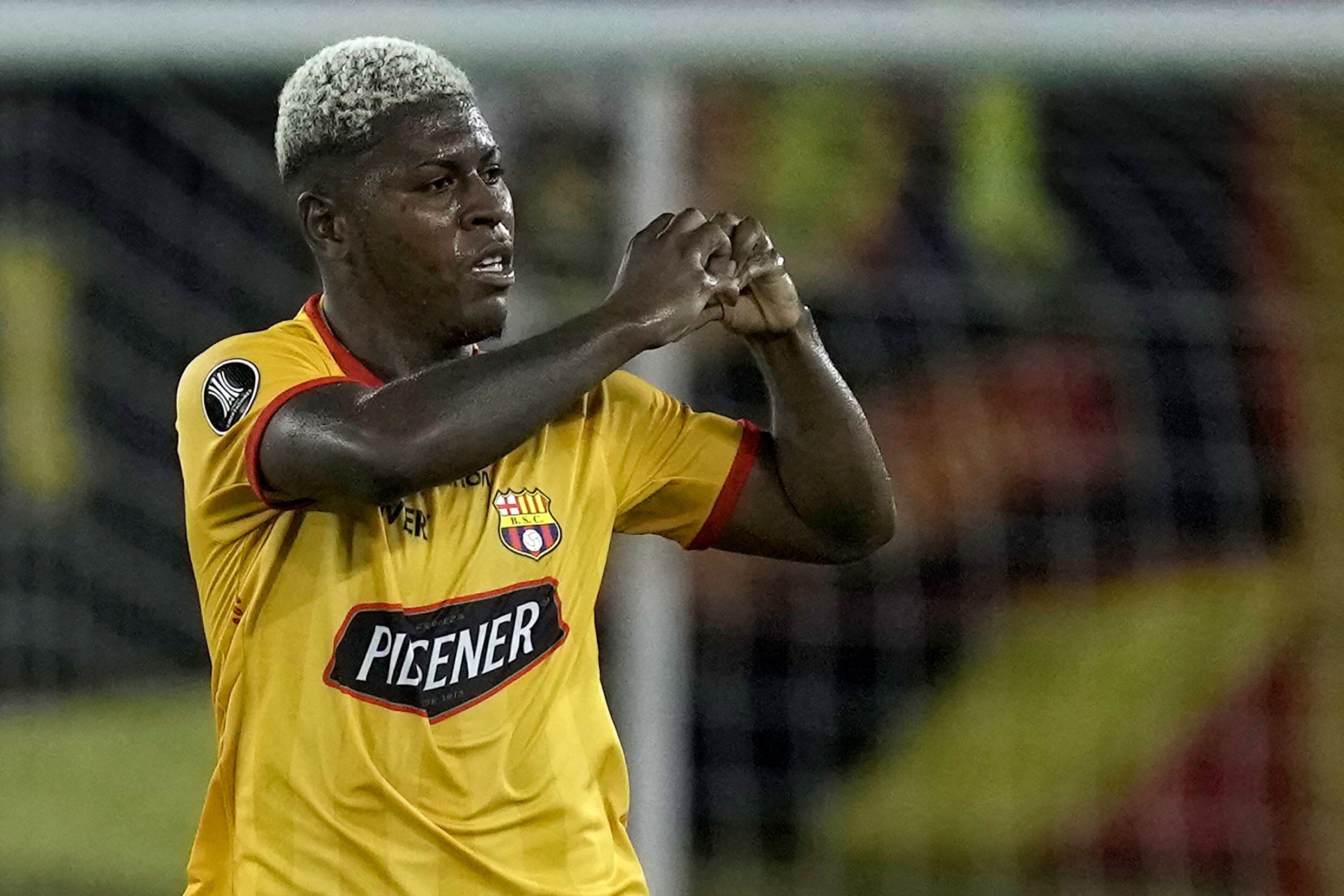 Gabriel Cortez renovó por una temporada con Barcelona SC