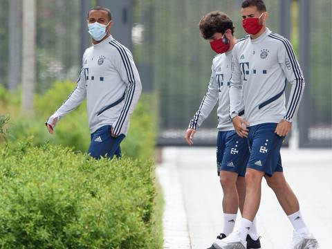 El Bayern Munich no podrá contar por tres semanas con Thiago Alcántara, quien fue operado