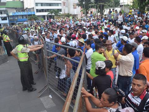 Comerciantes protestan en Santo Domingo por proyecto de reubicación