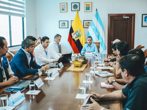 Mesa técnica verifica avances en el dragado del río Guayas