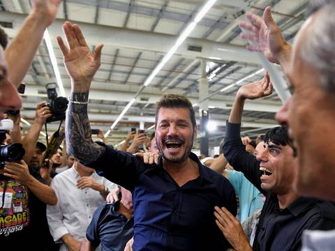 Marcelo Tinelli, figura de televisión, es nuevo presidente de San Lorenzo en Argentina