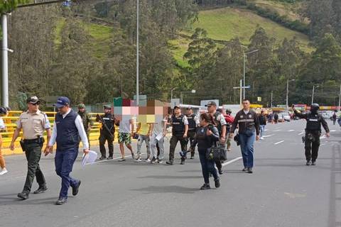 Tres reclusos que cumplían penas en la cárcel de Ibarra fueron entregados a autoridades colombianas