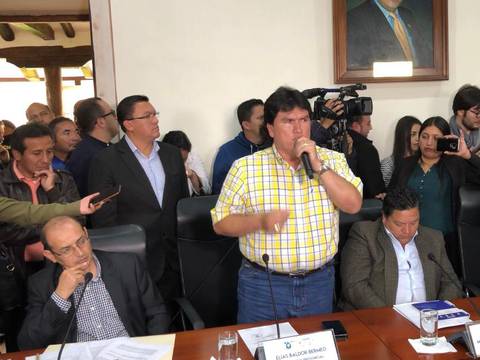 Concejo cantonal de Camilo Ponce Enríquez aprueba consulta minera