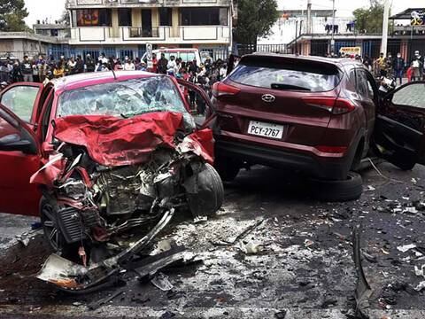 Accidente de tránsito en el sur de Quito deja 4 fallecidos y 3 heridos