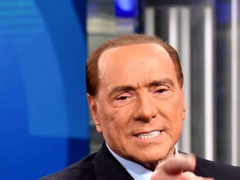 Silvio Berlusconi alaba palabras de Catherine Deneuve