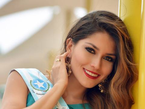 Candidatas a reina de Guayaquil 2015: Cinthya Zambrano