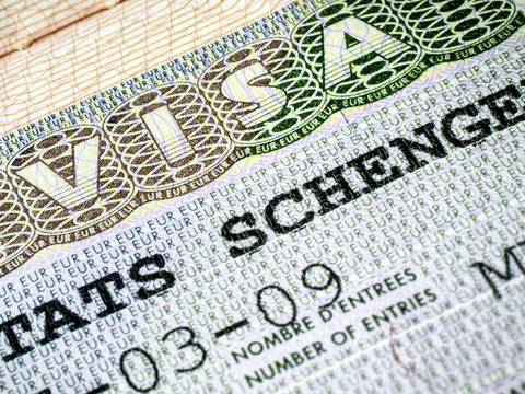 La eliminación de la visa Schengen dependerá del ‘interés y voluntad’ del Parlamento Europeo, según analistas