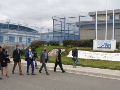 Comisión de pacificación penitenciaria visitó la cárcel de Latacunga