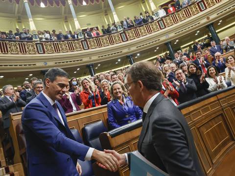 En medio de protestas por amnistía a independentistas catalanes, Pedro Sánchez fue investido como presidente del Gobierno de España