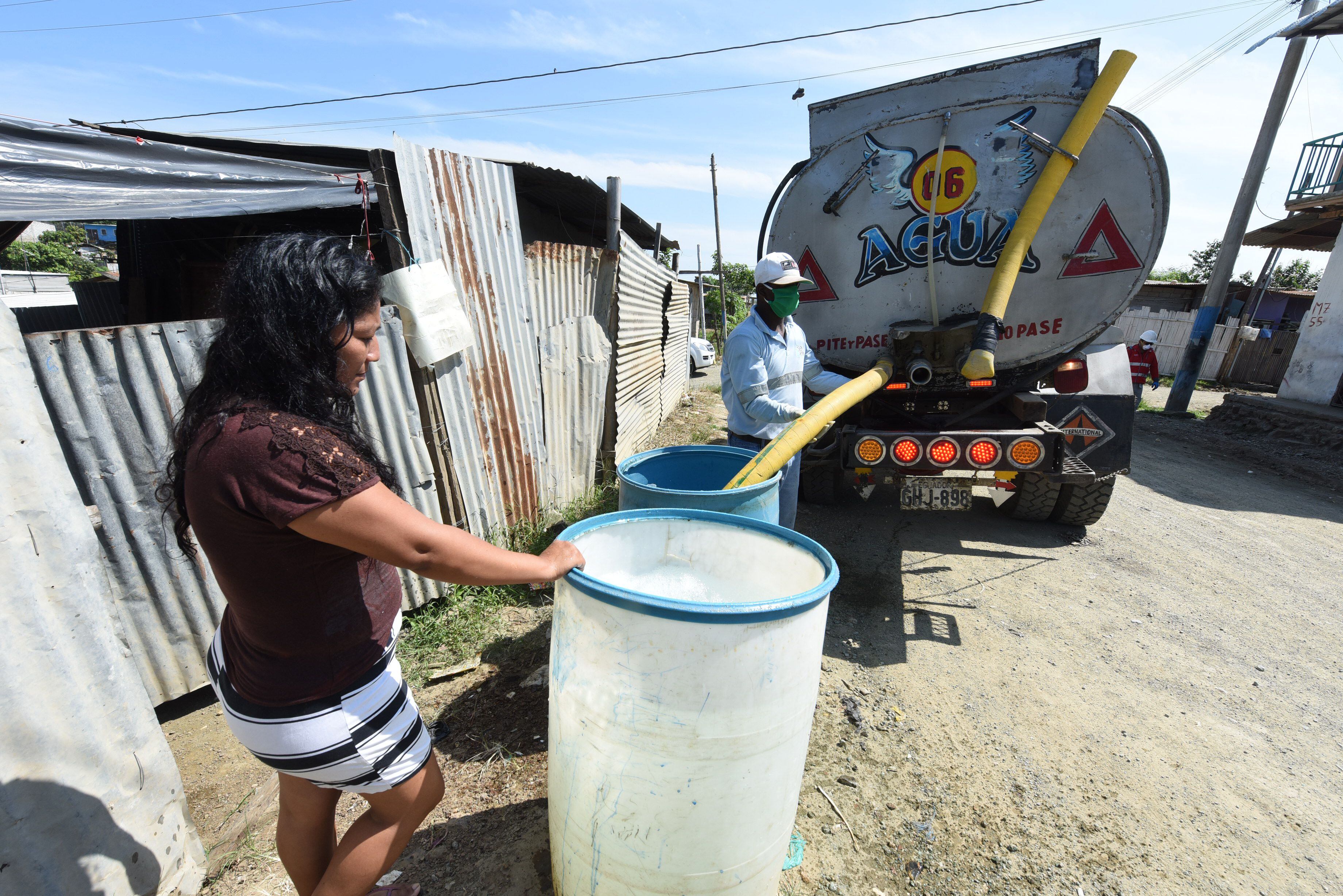 Guayaquil del noroeste: una expansión entre asentamientos irregulares donde la legalización ha sido paulatina y el reto es la dotación de obra pública 