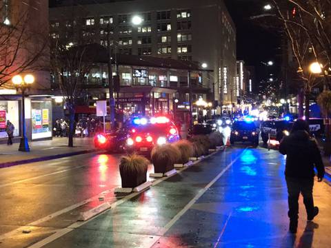 Varios heridos y un muerto durante un tiroteo en Seattle