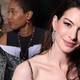 ¿El esposo de Anne Hathaway es la reencarnación de William Shakespeare? Esta es la curiosa teoría de conspiración y lo que la actriz opina