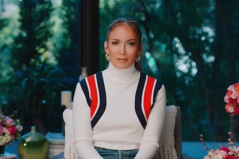 Jennifer López estrena un día antes ‘This is me... Now: A Love Story’ y anuncia un nuevo documental: ‘The Greatest Love Story Never Told’ 