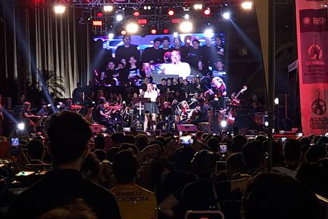 El festivo Budokan se tornó solemne para disfrutar a gusto del concierto de la Orquesta Sinfónica de Guayaquil