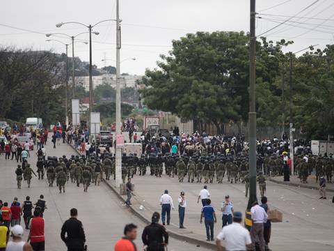 ‘Manifestantes en Montebello estaban esperando reunirse con más personas para impedir el abastecimiento de alimentos en Guayaquil’