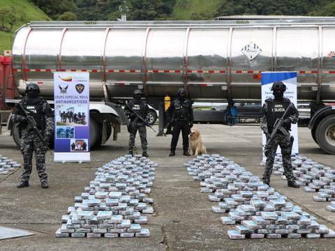 Policía Antinarcóticos decomisa más de dos toneladas de cocaína en Baeza