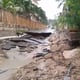 Tramo de vía de acceso a la playa de Ayangue resultó afectado por lluvia