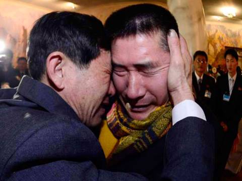 Emotivo reencuentro de familias coreanas separadas por la guerra