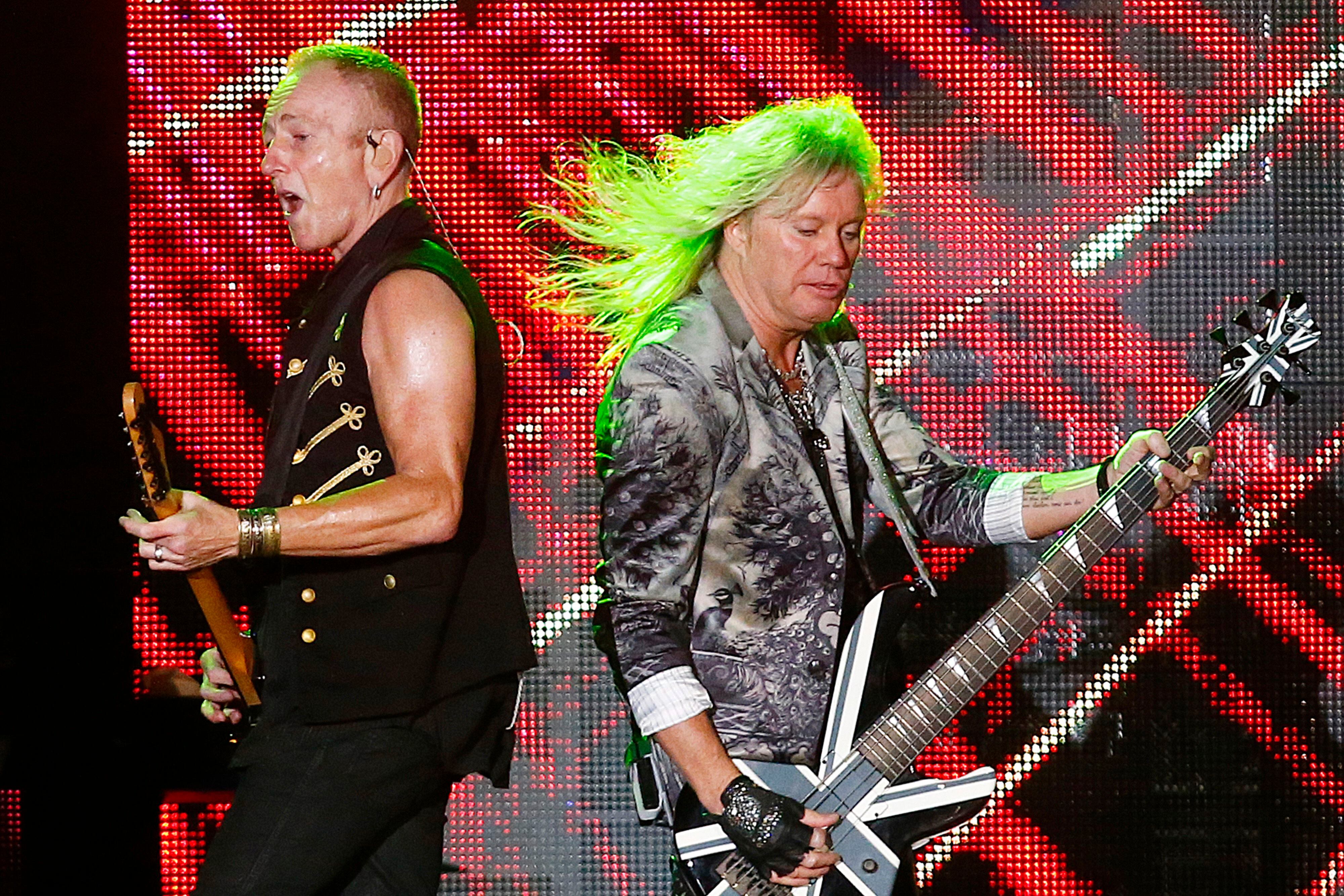 La legendaria Def Leppard anuncia para el 27 de mayo su nuevo disco, ‘Diamond Star Halos’