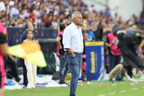 ¿Órdenes de Hernán Torres a ‘control remoto’? En Colombia se afirma que Deportivo Cali entrena bajo un ‘plan enviado’ por DT de Emelec 