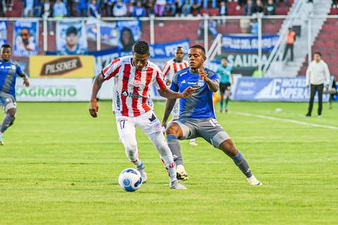 Emelec salva el invicto en Ambato con empate 1-1 ante Técnico Universitario