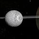 Un océano subterráneo podría encontrarse en la luna Mimas de Saturno