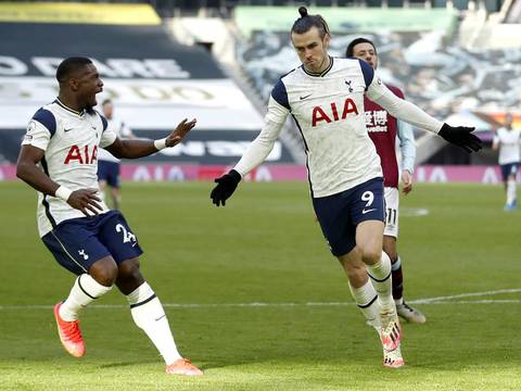Tottenham golea al Burnley y no cede en la lucha por clasificar a copas internacionales; Gareth Bale se destacó con un doblete