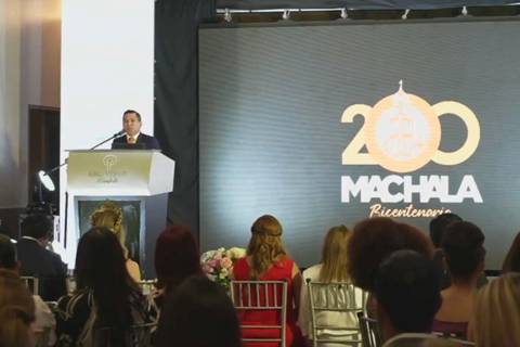 ‘No solo vamos a estar felices los cuatro, sino los 300.000 machaleños’, dice Darío Macas, alcalde de Machala, al anunciar a Maluma para festejo del bicentenario